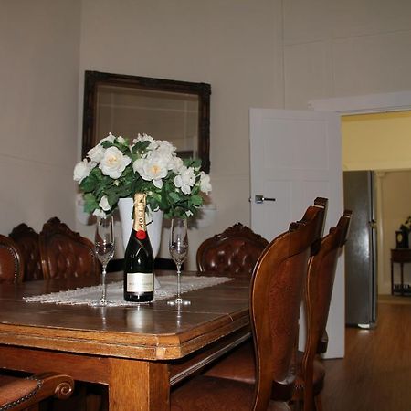 Mentor Chambers Apartment Bed & Breakfast ウェスト・ワイアロング エクステリア 写真